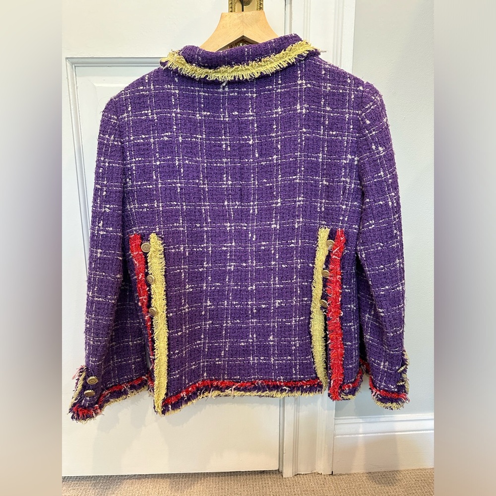 ***SOLD*** Chanel Purple Tweed Jacket- Spring 2006 Runway - Picture 5 of 11